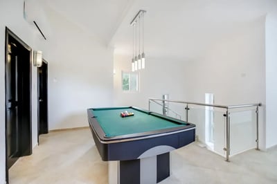 Luxury Villa Photo #21