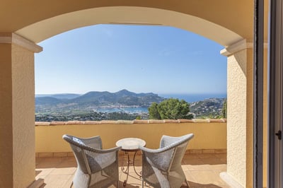 Luxury Villa Photo #28