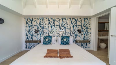 Luxury Villa Photo #36