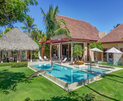 Luxury Villa Photo #6
