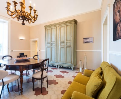 Luxury Villa Photo #37