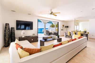 Luxury Villa Photo #10