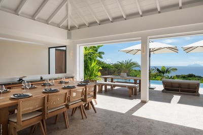 Luxury Villa Photo #7