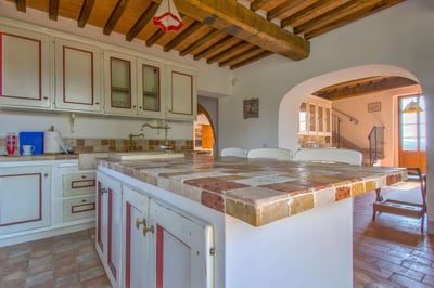 Luxury Villa Photo #7