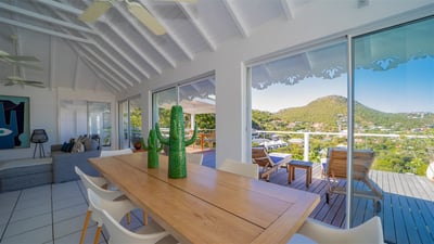 Luxury Villa Photo #13