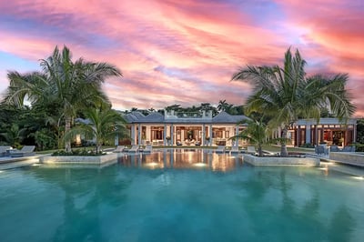 Luxury Villa Photo #5