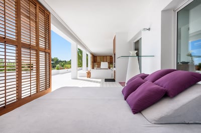 Luxury Villa Photo #13