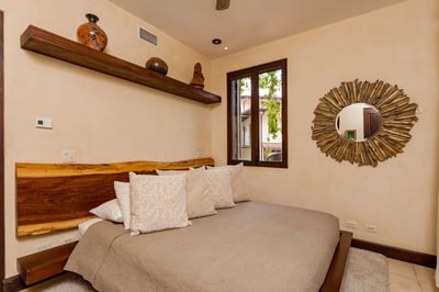 Luxury Villa Photo #11