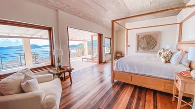 Luxury Villa Photo #35