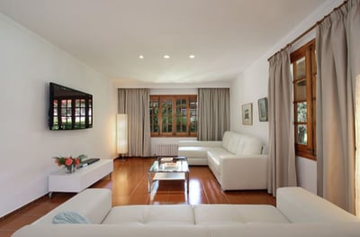 Luxury Villa Photo #12
