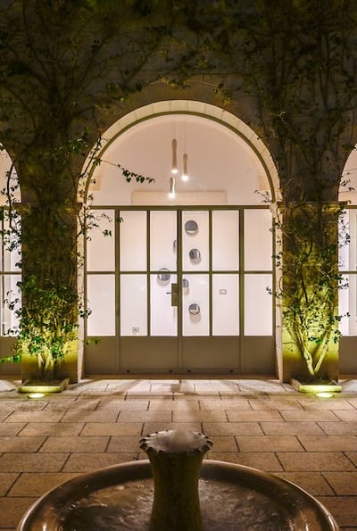 Luxury Villa Photo #15