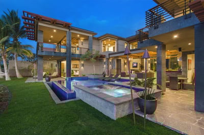 Luxury Villa Photo #9