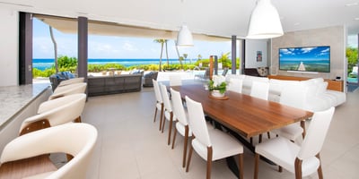 Luxury Villa Photo #15