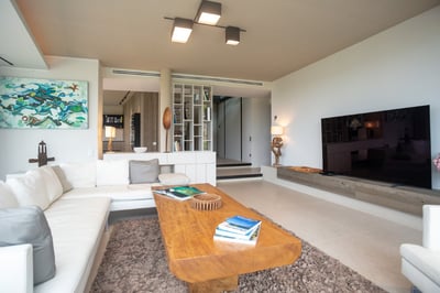 Luxury Villa Photo #24