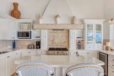 Luxury Villa Photo #14