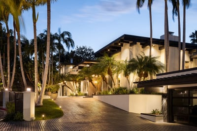 Luxury Villa Photo #13