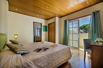 Luxury Villa Photo #31