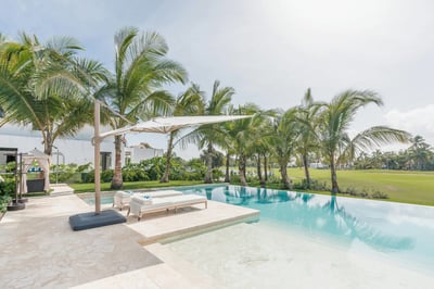 Luxury Villa Photo #7