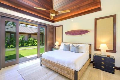 Luxury Villa Photo #20