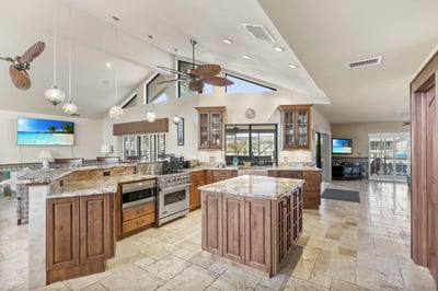 Luxury Villa Photo #5