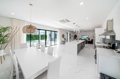 Luxury Villa Photo #15