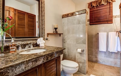 Luxury Villa Photo #30