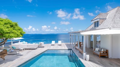 Luxury Villa Photo #3