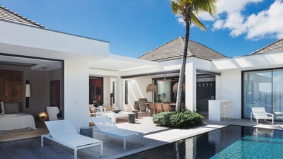 Luxury Villa Photo #6