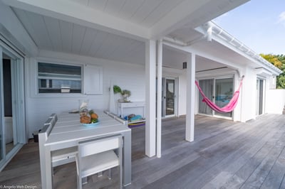 Living & Dining Area