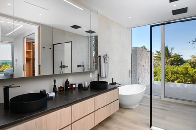 Luxury Villa Photo #41