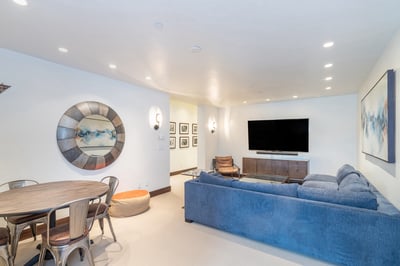 Luxury Villa Photo #9