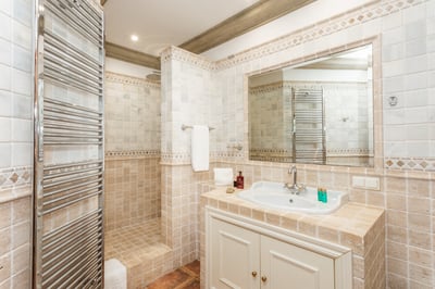 Luxury Villa Photo #28