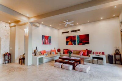 Luxury Villa Photo #15