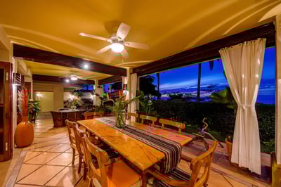 Luxury Villa Photo #6
