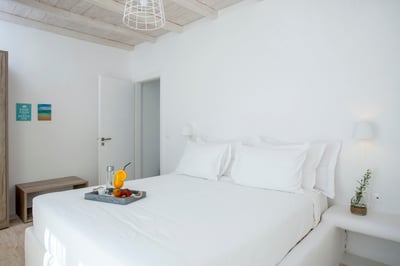 Luxury Villa Photo #24