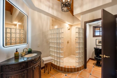 Luxury Villa Photo #49