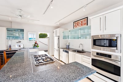 Luxury Villa Photo #17