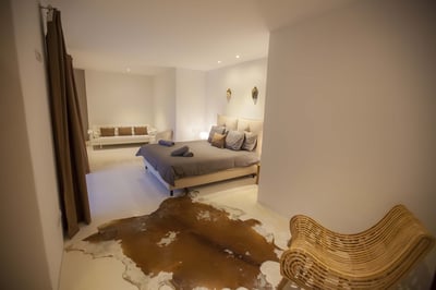 Luxury Villa Photo #21