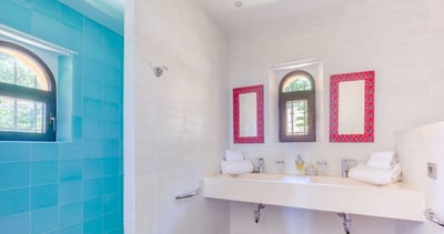 Luxury Villa Photo #31