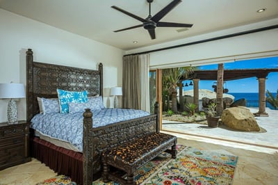Luxury Villa Photo #34