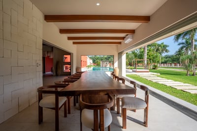 Luxury Villa Photo #24