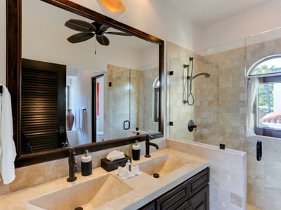 Luxury Villa Photo #37