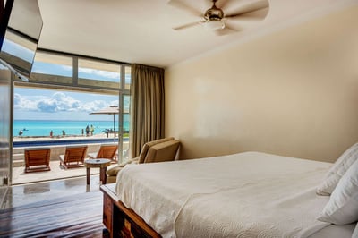 Luxury Villa Photo #20