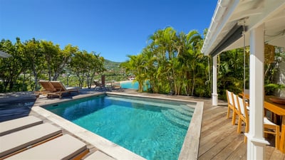 Luxury Villa Photo #4