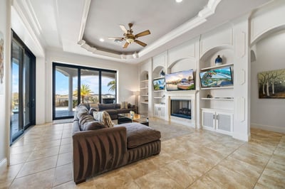 Luxury Villa Photo #20