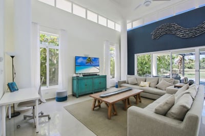 Luxury Villa Photo #15