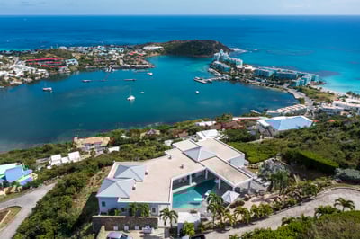 Luxury Villa Photo #2