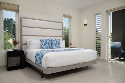 Luxury Villa Photo #22
