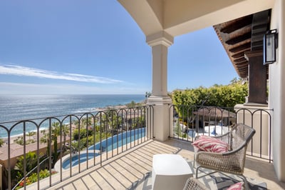 Luxury Villa Photo #46