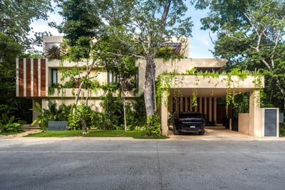 Luxury Villa Photo #9